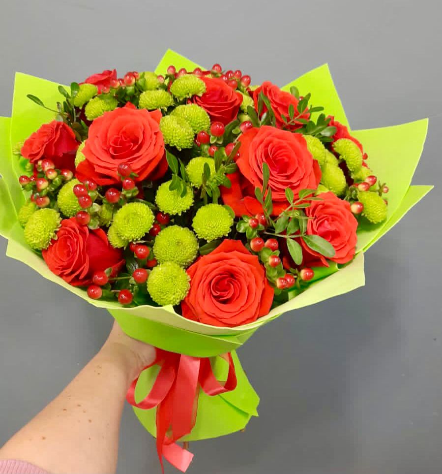 Букет цветов из: Хризантемы и Розы в Стародеревянковской