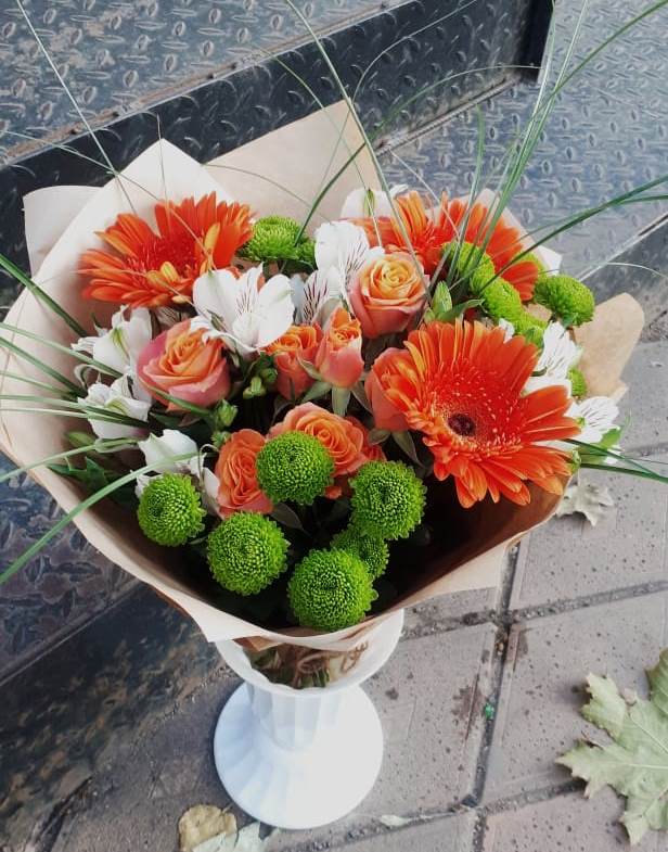 Букет цветов из: Герберы, Хризантемы, Альстромерии и Розы в Стародеревянковской
