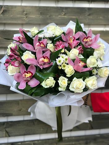 Букет цветов из: Розы и Хризантемы в Стародеревянковской