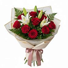 Букет цветов из:  Лилии и Розы в Стародеревянковской