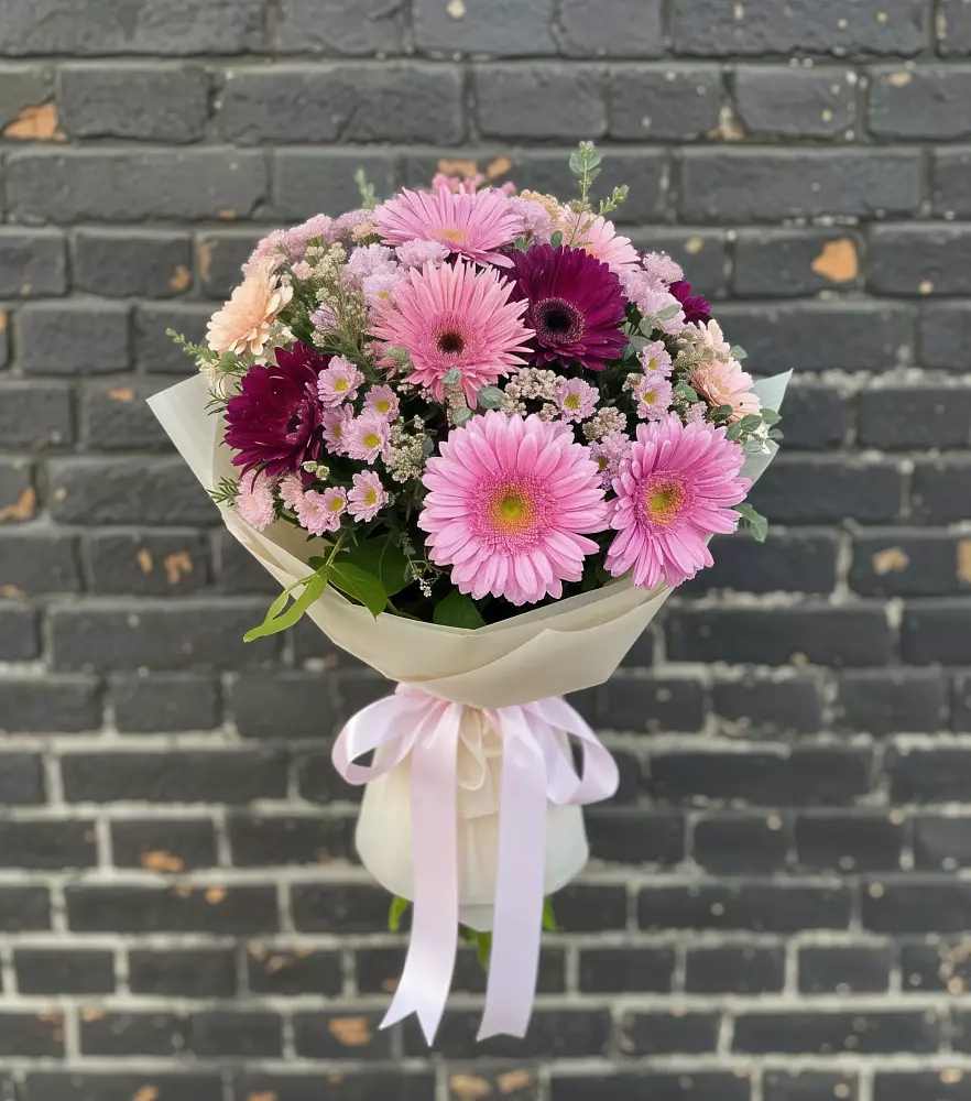 Букет цветов из: Герберы и Хризантемы в Стародеревянковской