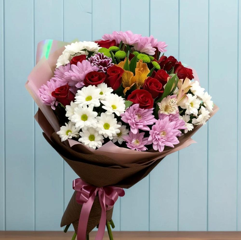 Букет цветов из: Розы, Хризантемы и Альстромерии в Стародеревянковской