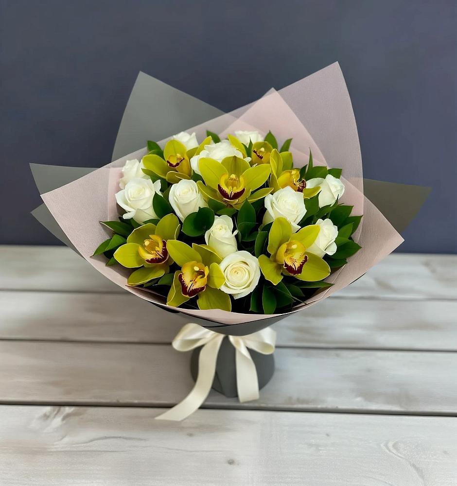 Букет цветов из: Орхидеи и Розы в Стародеревянковской