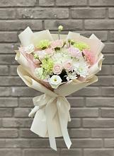Букет цветов из:  Гвоздики, Розы, Лизиантусы и Хризантемы в Стародеревянковской