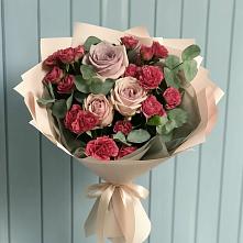 Букет цветов из:  Гвоздики и Розы в Стародеревянковской