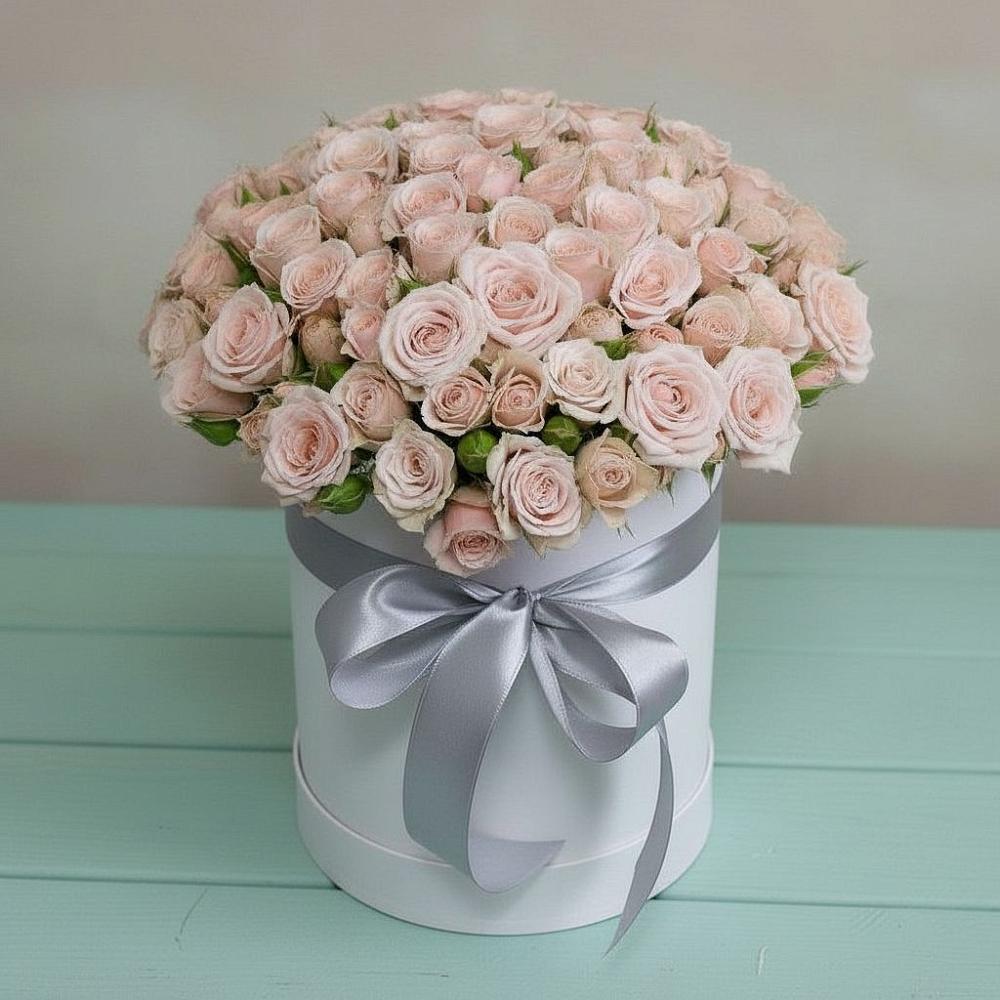 Цветочная композиция из Розы в шляпной коробке в Стародеревянковской